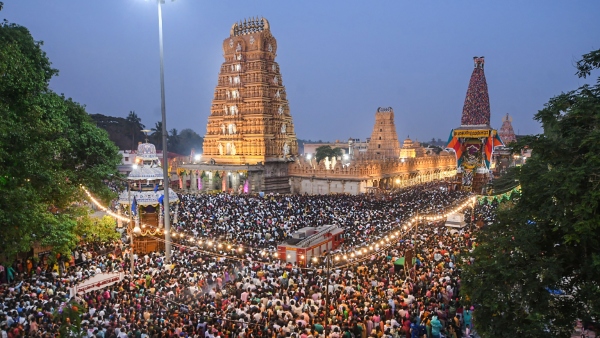 HD Kumaraswamy Slams Nanjangud BJP MLA Harshavardhan For Misusing Temple Money