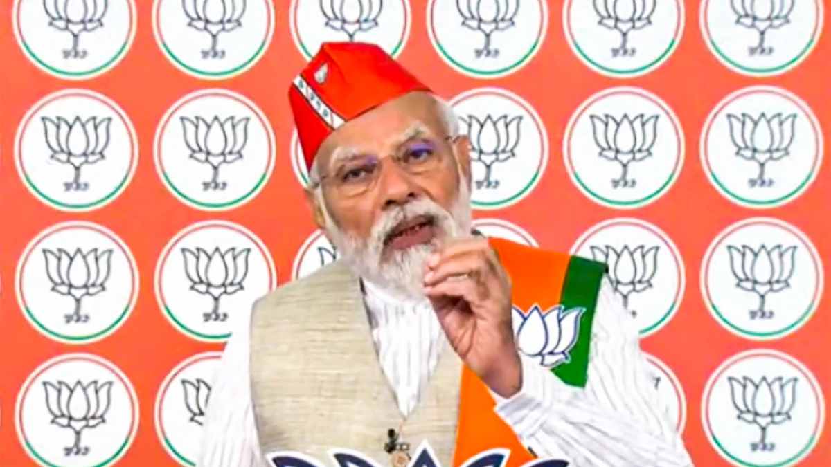 Congress attacks helping me gain strength: Narendra Modi 