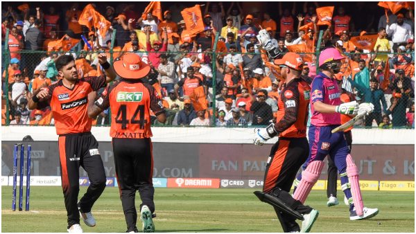 IPL 2023: Punjab Kings Players Meets Pushpa Star Allu Arjun In Hyderabad