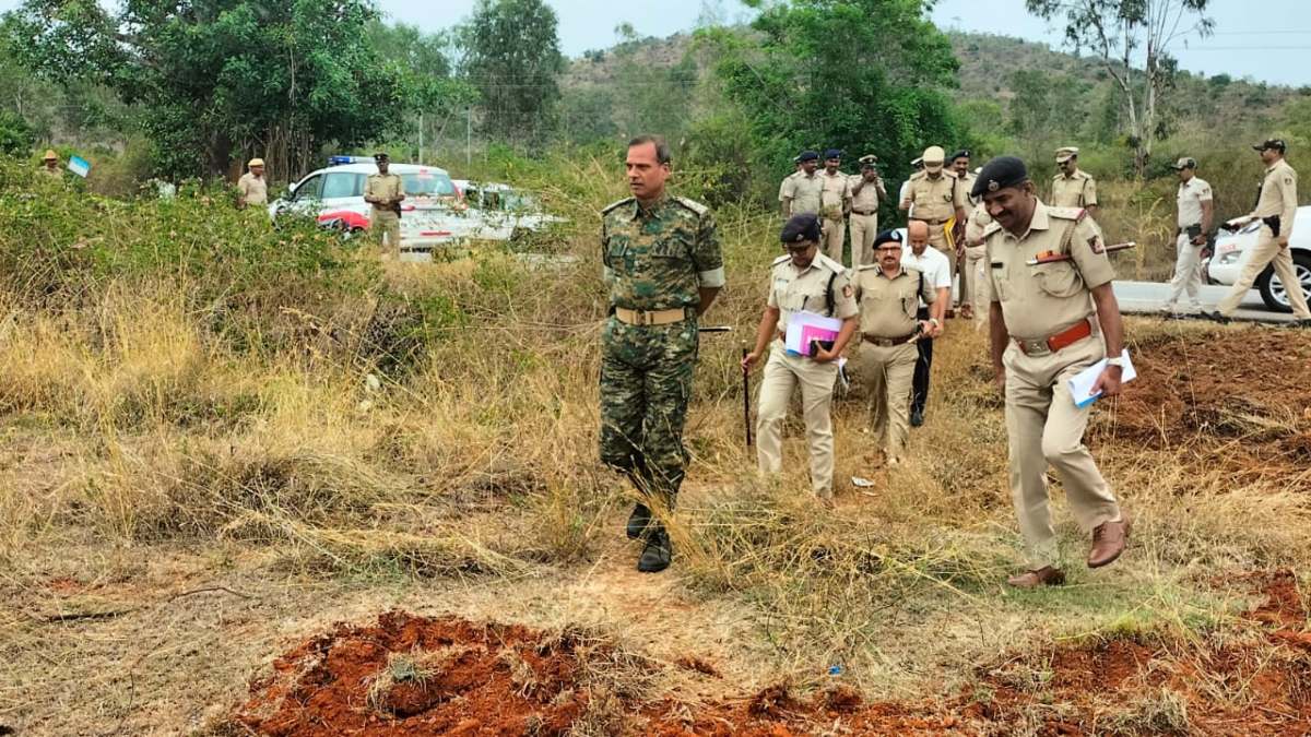 Narendra Modi will be visit to Bandipur on April 9, ADGP Alok Kumar inspected place Narendra Modi will be visit to Bandipur on April 9, ADGP Alok Kumar inspected place