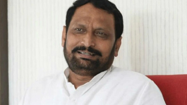 Karnataka Elections 2023: Laxman Savadi Cheated BS Yediyurappa Says Ramesh Jarkiholi Karnataka Elections 2023: Laxman Savadi Cheated BS Yediyurappa Says Ramesh Jarkiholi