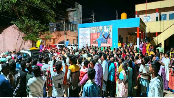 Anitha Kumaraswamy And Usha shivakumar Election Campaign at Ramanagara