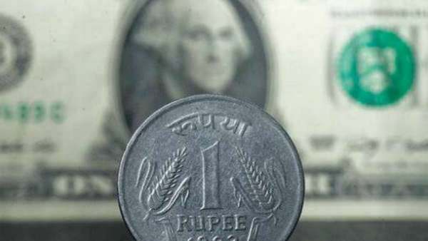 Karnataka election 2023: Independent candidate hands out election deposit fee in one rupee coins Karnataka election 2023: Independent candidate hands out election deposit fee in one rupee coins