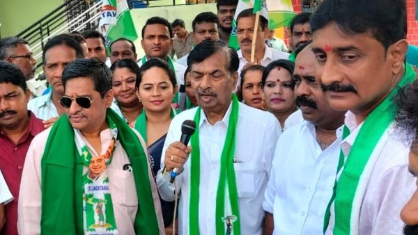Vipra Samaj Announced Support For JDS Candidate Ayanur Manjunath