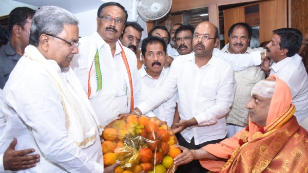 Karnataka Elections: Siddaramaiah will stick to Varuna, may have dropped Kolar plan