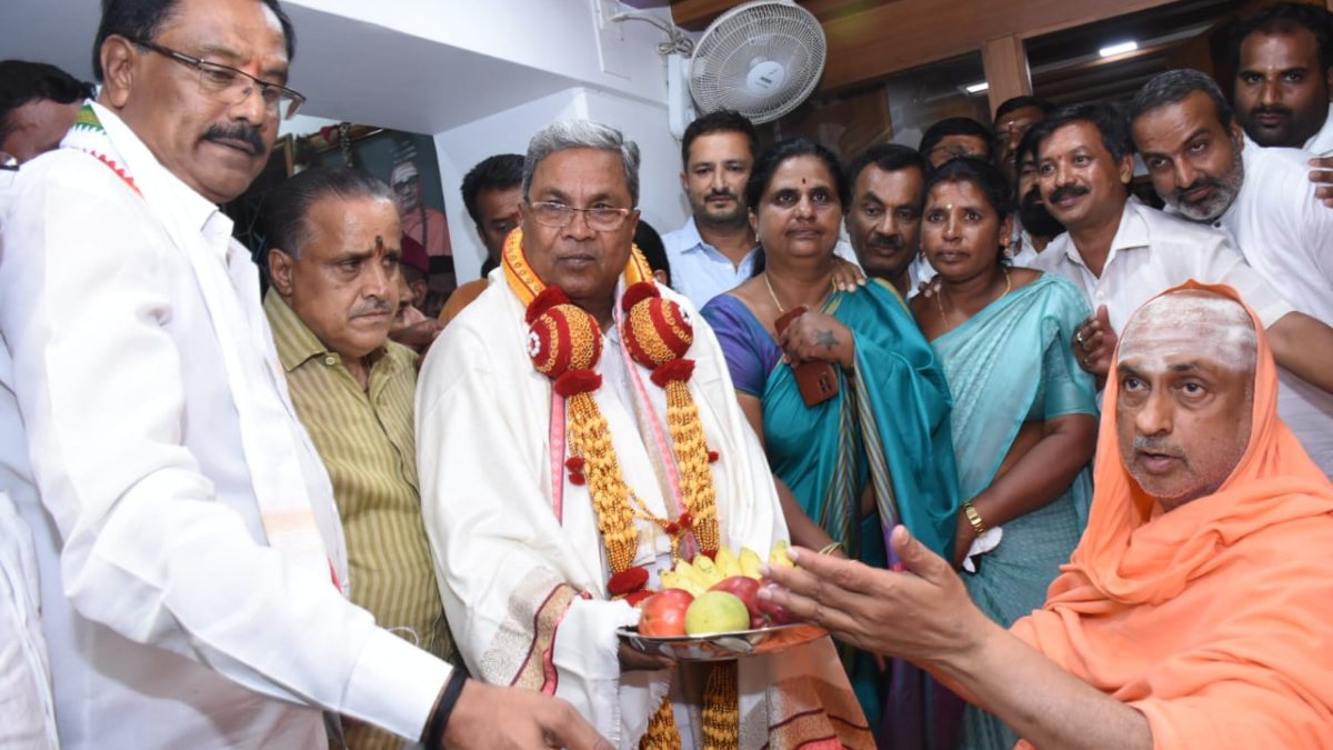 Karnataka Elections: MLC Laxman Savadi to sever ties with BJP, showers praises on Siddaramaiah