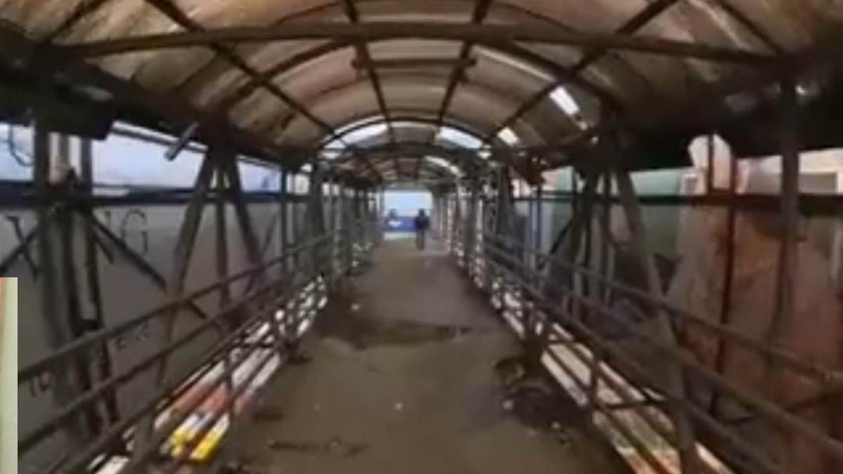 Bengaluru: Majestic Skywalk quality inspection for renovation or new construction by BBMP 