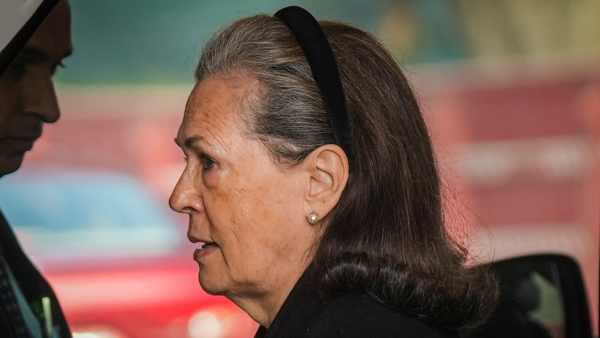 Congress demands expulsion of BJP MLA Basangouda Yatnal for calling Sonia Gandhi ‘vishkanya’