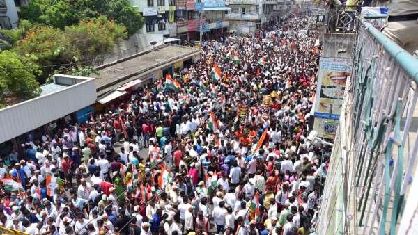 Producer Umapathy Srinivas filed nomination in Bommanahalli 