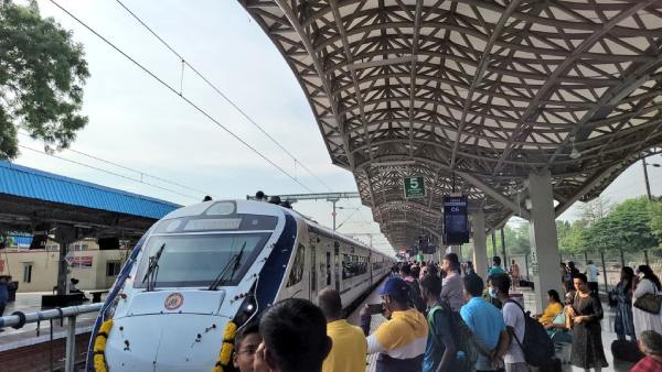 Vande Bharat Express train between Bengaluru Hyderabad soon 