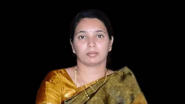 Congress Leader R Dhruvanarayanas Wife Veena Dhruvanarayan Dies due to Cancer