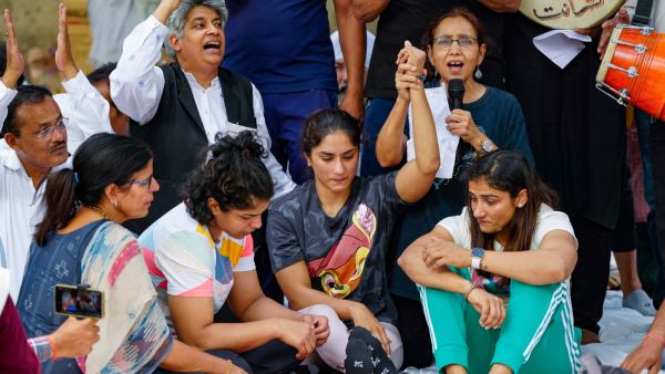 Wrestlers protest: Neeraj Chopra and many support women athletes 