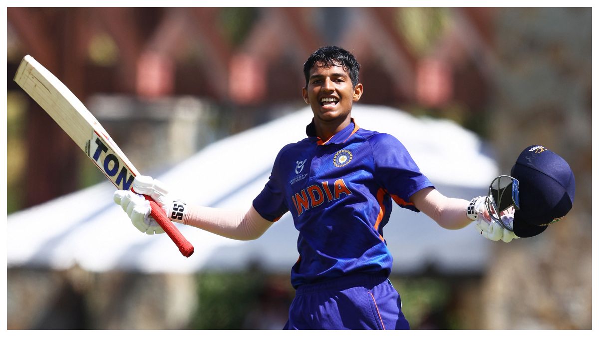 ipl 2023: Yash Dhull makes IPL debut for Delhi Capitals against Mumbai Indians ipl 2023: Yash Dhull makes IPL debut for Delhi Capitals against Mumbai Indians