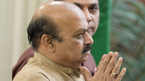 karnataka Election: ಅಧಿಕಾರ ಕೊಡಪ್ಪ ದೇವ್ರೇ.. ಟೆಂಪಲ್ ರನ್: ಅರುಣಾಚಲೇಶ್ವರ ವರದಿಂದ ಡಿಕೆಶಿಗೆ ಸಿಎಂ ಆಗ್ತಾರಾ? karnataka Election: ಅಧಿಕಾರ ಕೊಡಪ್ಪ ದೇವ್ರೇ.. ಟೆಂಪಲ್ ರನ್: ಅರುಣಾಚಲೇಶ್ವರ ವರದಿಂದ ಡಿಕೆಶಿಗೆ ಸಿಎಂ ಆಗ್ತಾರಾ?