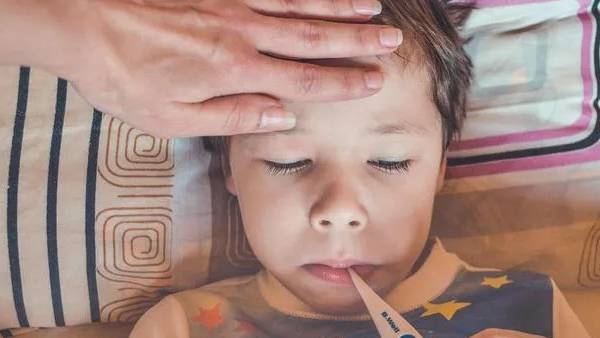 Children get fever in Bengaluru Children get fever in Bengaluru