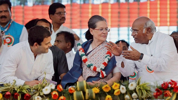 dk shivakumar and siddaramaiah