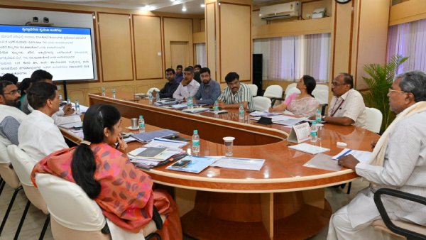 CM Siddaramaiah Chairs Meeting On Five Guarantees Promised By Party 