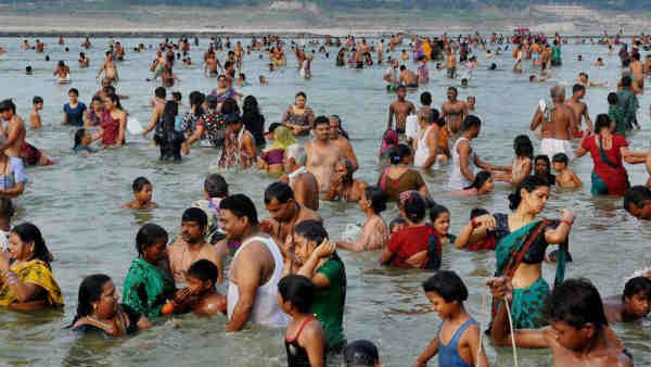 Ganga Dussehra 2023: Devotees worship Goddess Sagar, Ganga in Haridwar