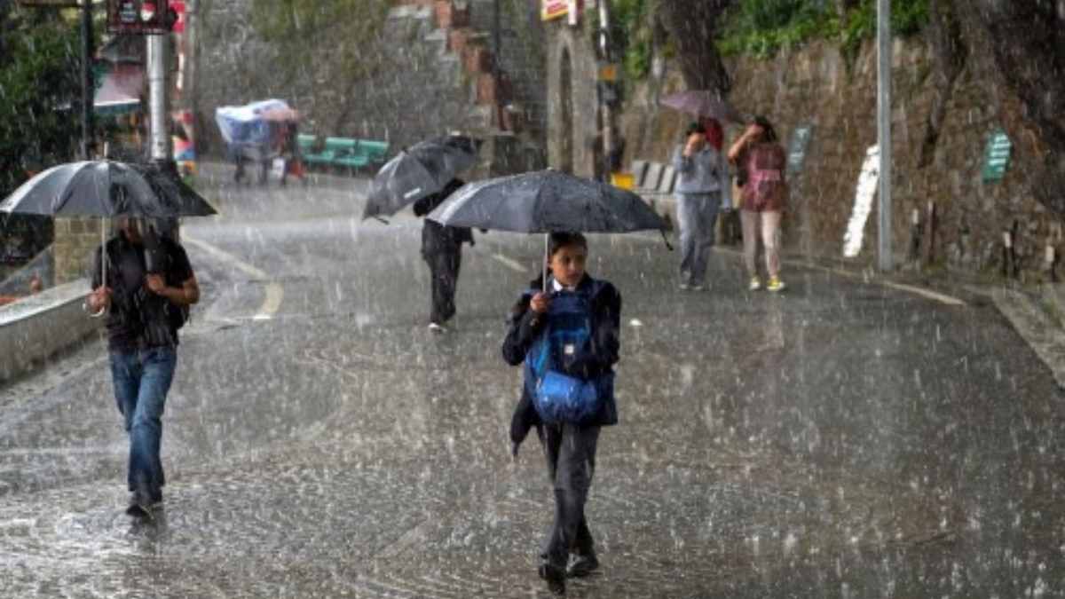 IMD Issues Next 48 Hour Heavy Rain For Interior Districts of Karnataka, Announced Orange Alert 