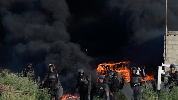 Punjab Police started searching in Imran Khan home