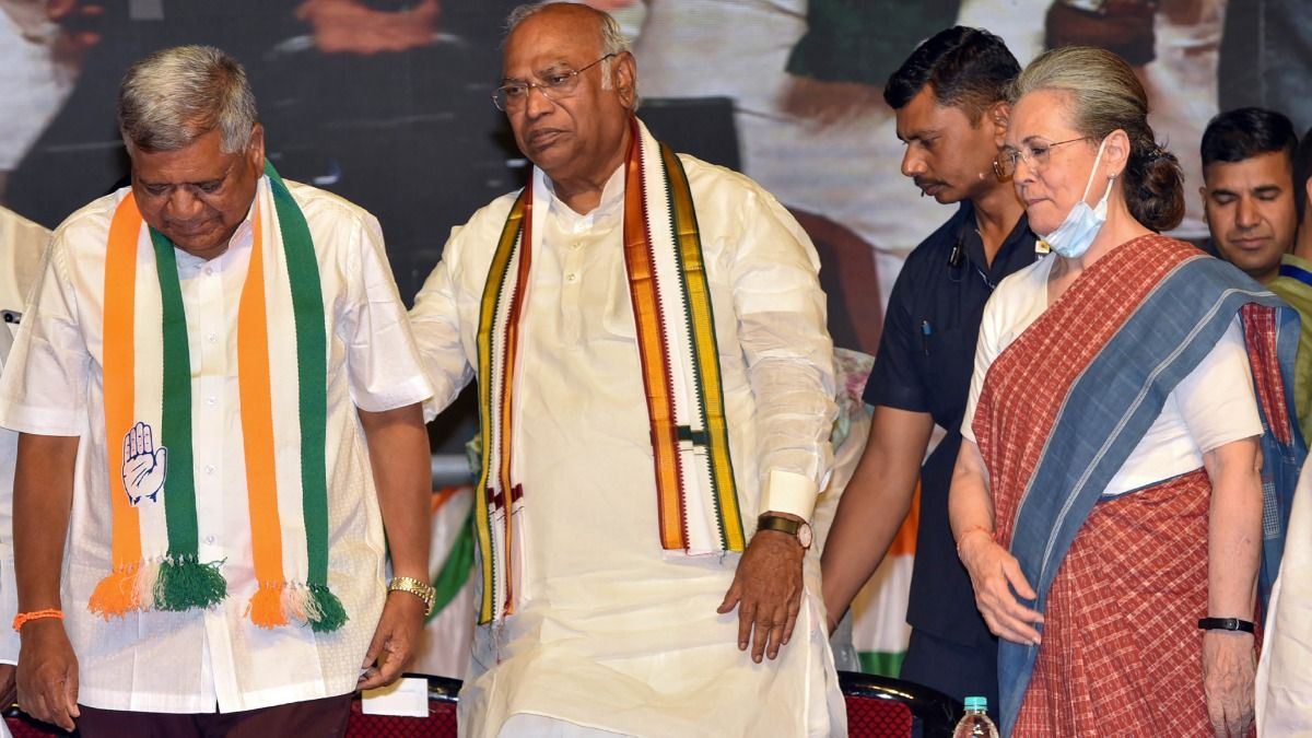 Karnataka Poll Results BJP Trailing