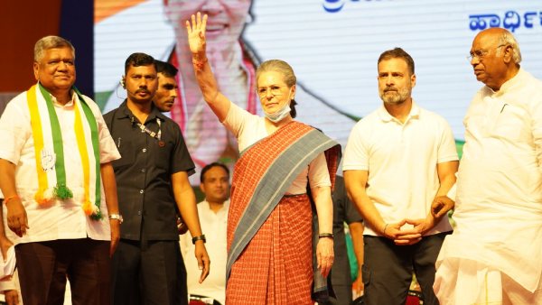 karnataka-elections-sonia-gandi