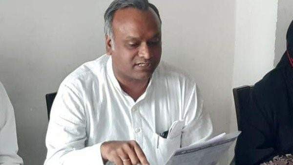 Election Commission Issued Notice To BJP Candidate Basanagouda Patil Yatnal For Comment On Sonia Gandhi