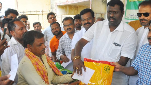 Monsoon Season 2023 Seed Distribution At Koppal 
