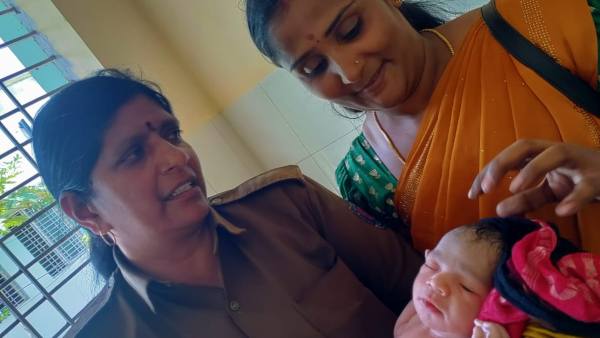 KSRTC Driver-Conductor Who Saved Life Of Mother And Child Was Felicitated With Cash Reward