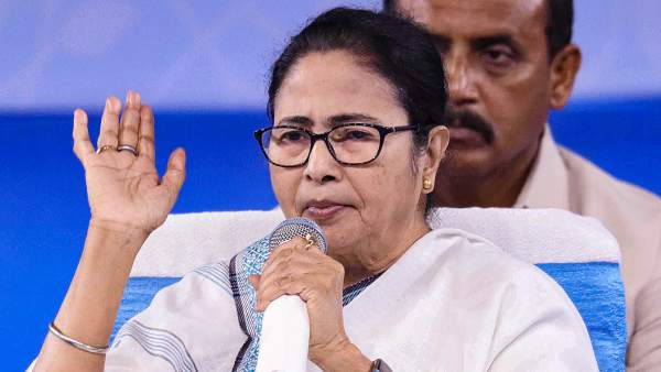  I would be happy if BJPs downfall starts with Karnataka says Mamata Banerjee