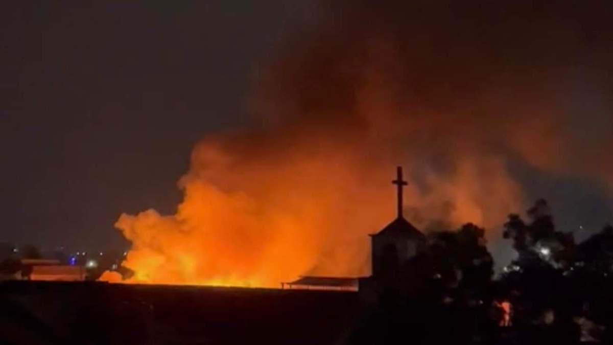 Manipur violence: Curfew in 8 districts- internet service down Manipur violence: Curfew in 8 districts- internet service down