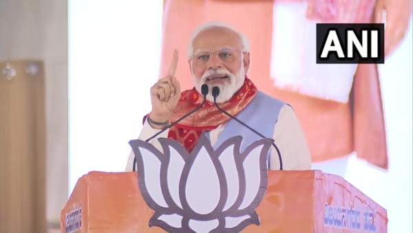 Prime Minister Narendra Modi has condemned the Congress manifesto saying that they will ban Bajrang Dal