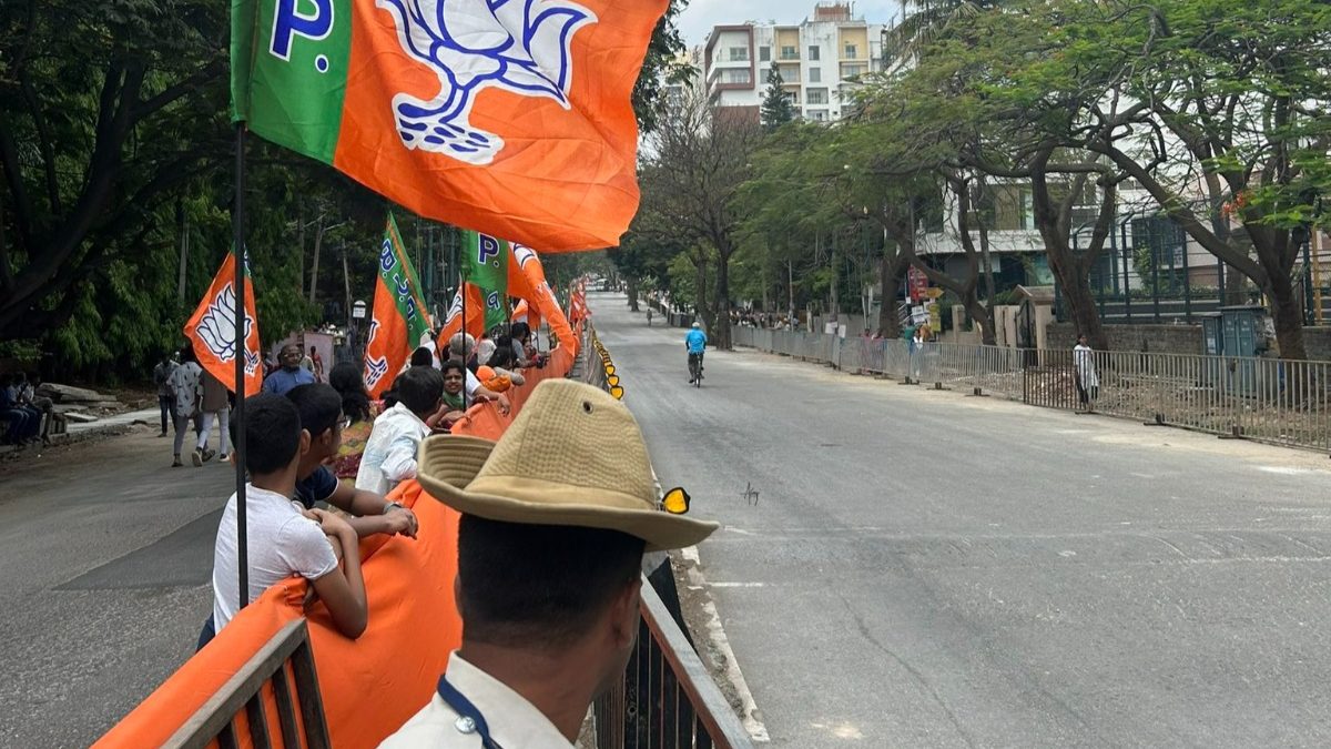 After the Narendra Modi road show All the bengaluru roads are open After the Narendra Modi road show All the bengaluru roads are open