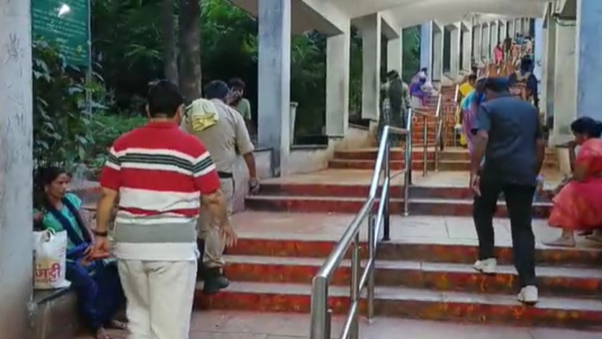 Pralhad Joshi Climbed Tirupati Hill On Bare Foot