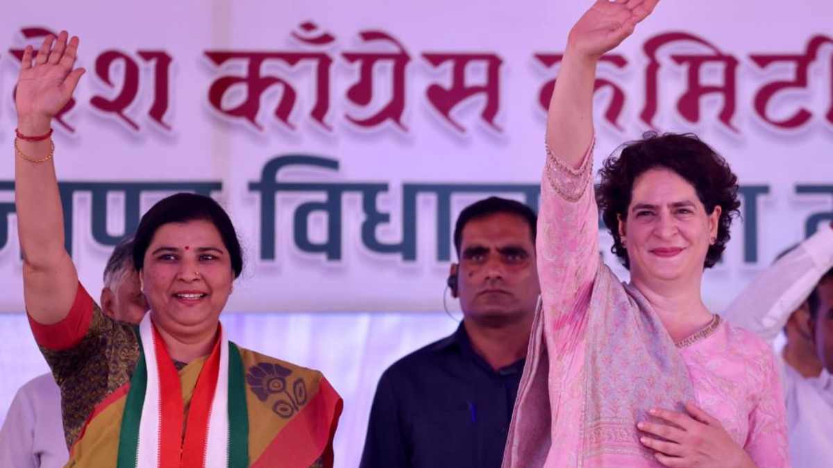 Modi say congress insulted Modi 91 times, do you know how much you insulted our family: Priyanka Modi say congress insulted Modi 91 times, do you know how much you insulted our family: Priyanka