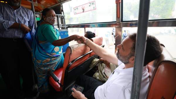 Rahul Gandhi Spotted Travelling in BMTC Bus, Interaction With People At Bengaluru Cafe