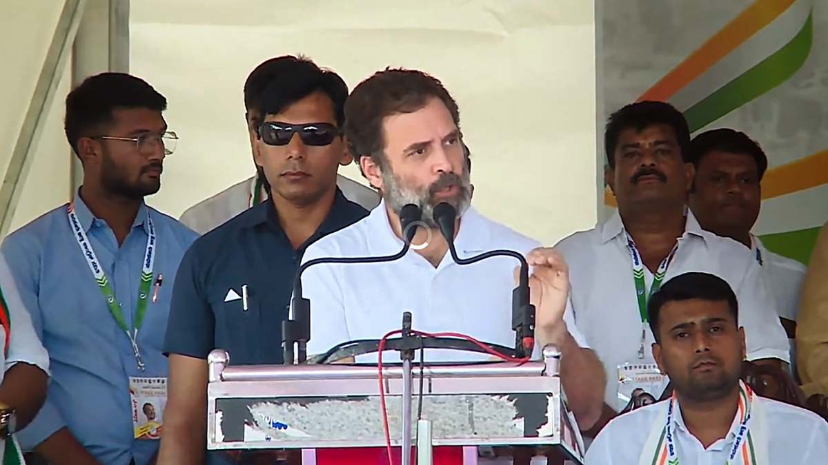 PM Modi Never Talks about Karnataka Leaders in Election Rallies Says Rahul Gandhi