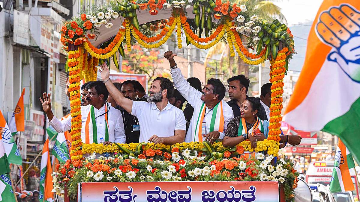 PM Modi Never Talks about Karnataka Leaders in Election Rallies Says Rahul Gandhi