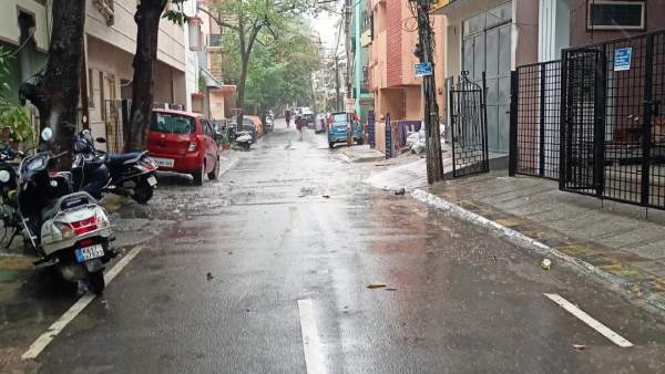 Bengaluru Rain: Light to Moderate Rain is Continue in Bangalore City Areas on Saturday