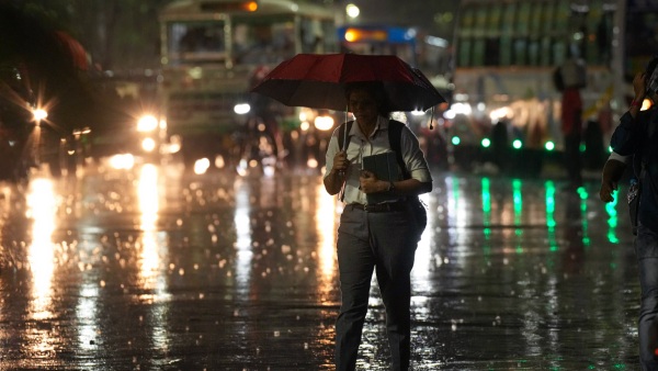 Heavy Rain in Bengaluru: Divine Welcome CM Siddaramaiah Govt Says Netizens