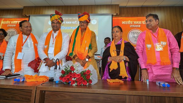 BJP infighting comes out in open in Rajasthan: Union Minister backs Sachin Pilot