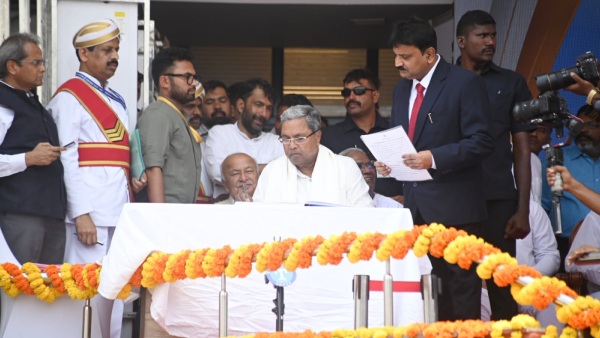 Siddaramaiahs First Cabinet Session Approves All 5 Guarantees of Congress