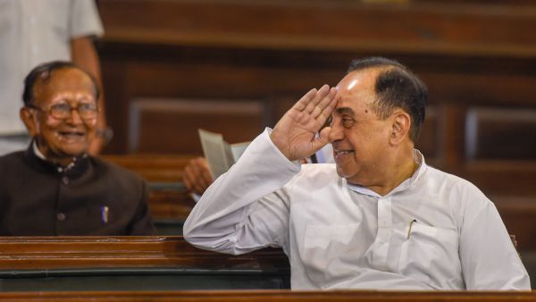 BJPs popularity has fallen drastically in Maharashtra too: Subramanian Swamys tweets