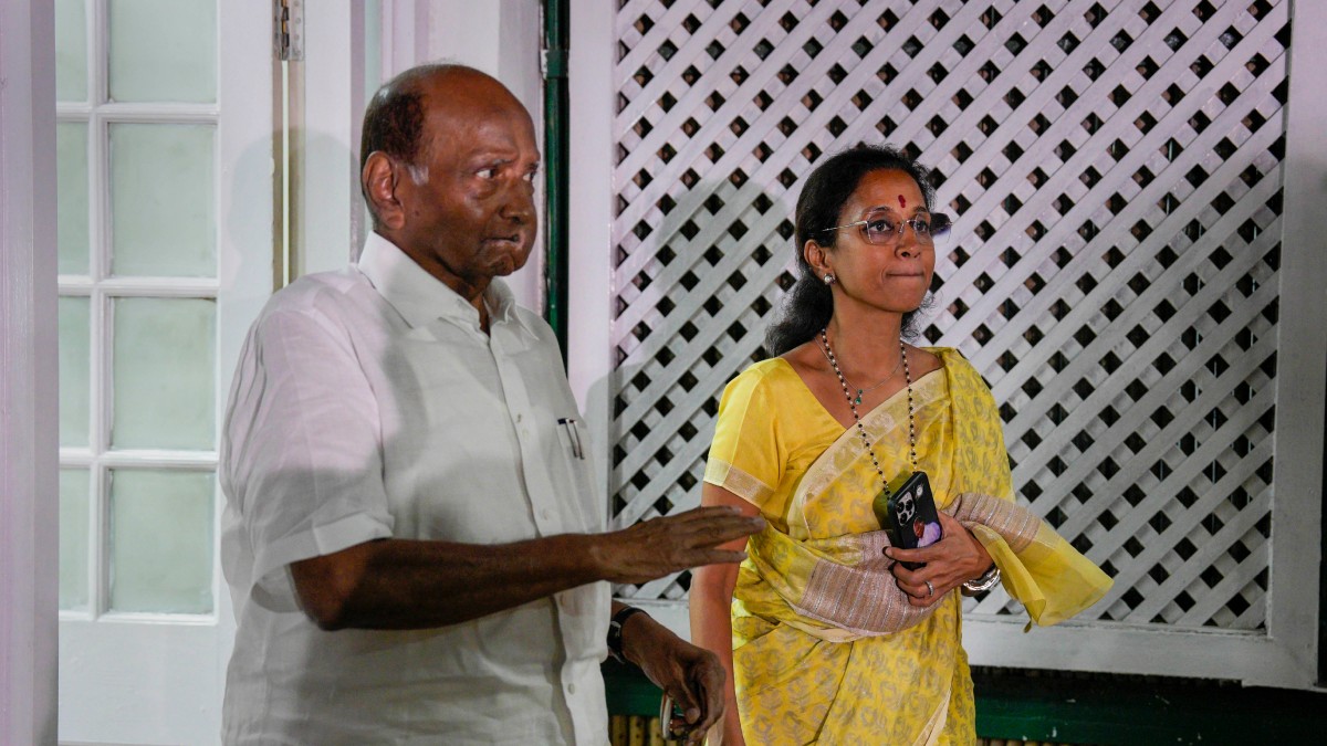 Sharad Pawar: NCP chief resignation will sparks Ajit Pawar v/s Supriya Sule row?