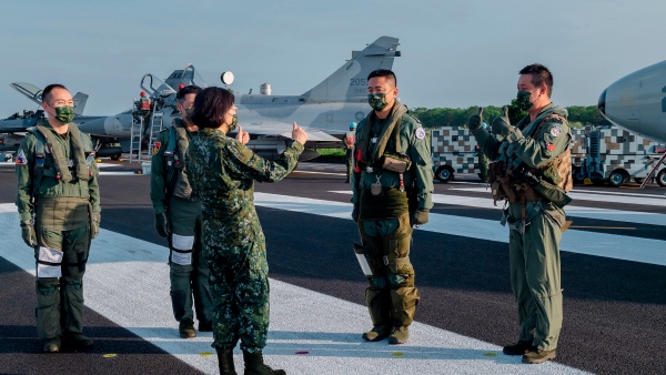 Taiwan warns about China