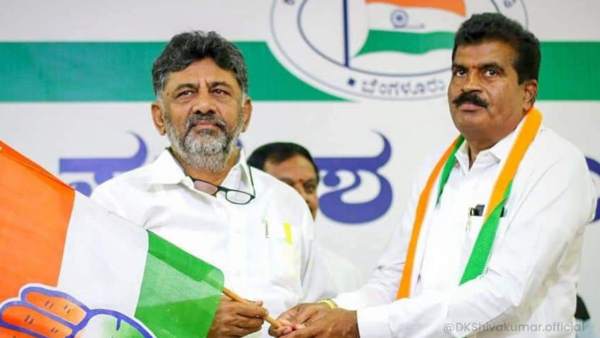 BJP candidate CT Ravi has to fight with a close aide Lingayat leader HD Thammaiah