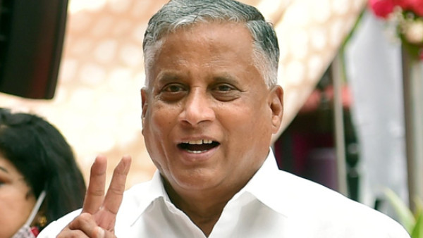 Karnataka Election 2023: Congress Party Workers Assault On BJP Booth President In Varuna