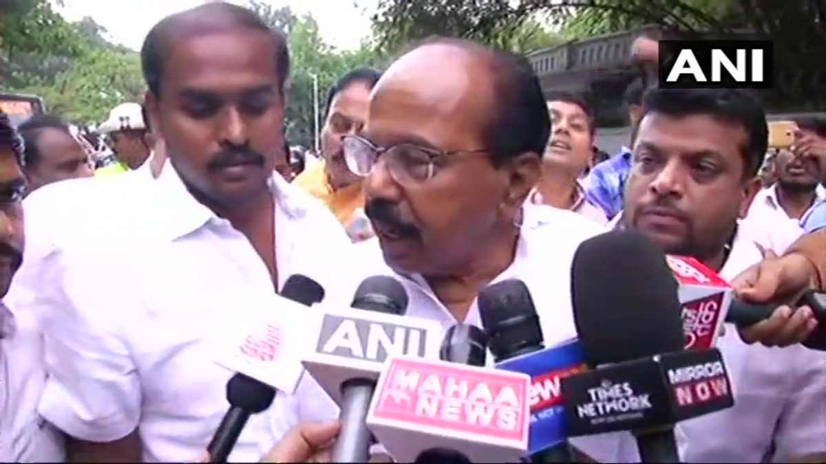 No proposal to ban Bajrang Dal: Former CM Veerappa Moily No proposal to ban Bajrang Dal: Former CM Veerappa Moily