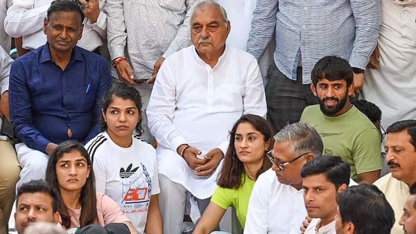 Wrestlers protest in front of New Parliament House on May 28