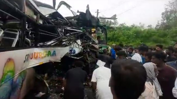 4 Killed, 70 Injured After Two Private Buses Collide in Tamil Nadu 
